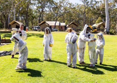 beekeeper bee honey tour kids children school adults huskisson shoalhaven bess jervis bay apiary hives